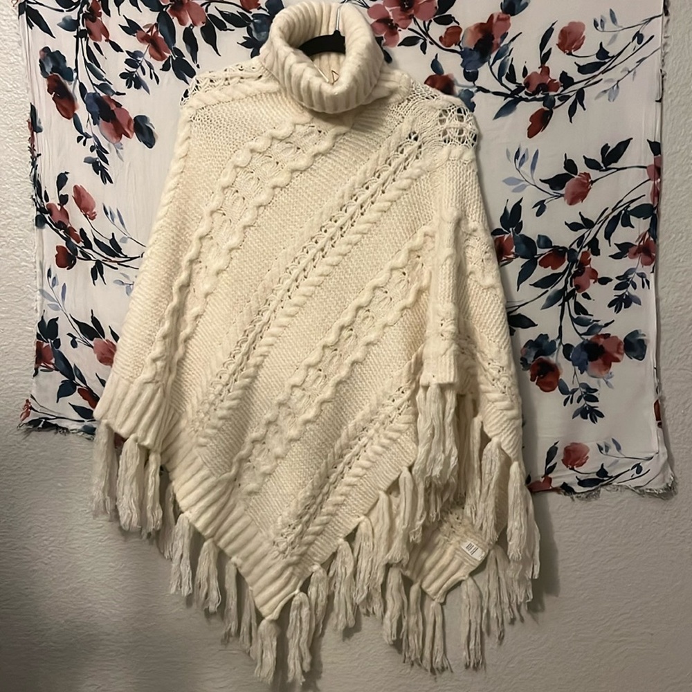 NWT WORLD MARKET SWEATER 🧥